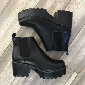 PLATFORM Black Boots